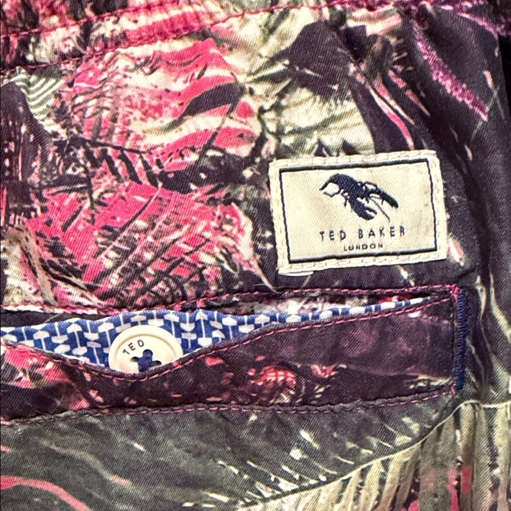 Ted Baker Men’s Tropical Floral Swim Trunks Pink Black Size 3 Medium - Picture 2 of 7